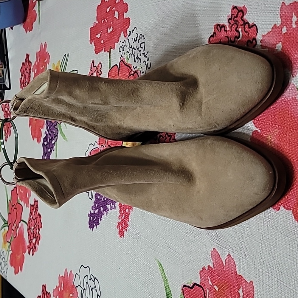 Via Spiga Tan Suede Boots